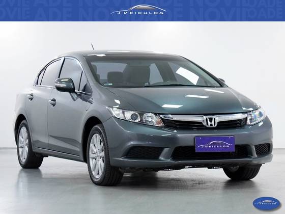 HONDA CIVIC 1.8 LXL 16V FLEX 4P MANUAL